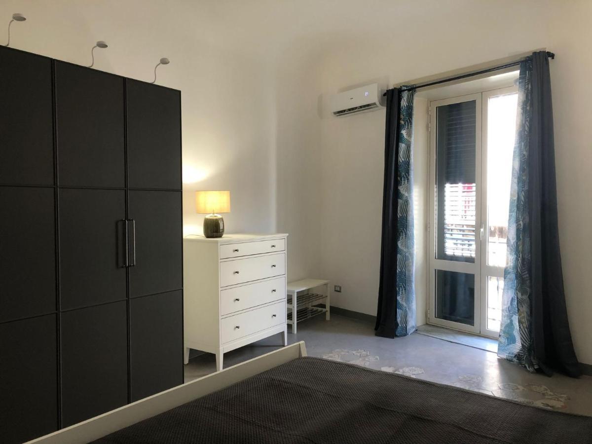 City Center Apartment Da Felu Палермо Екстериор снимка