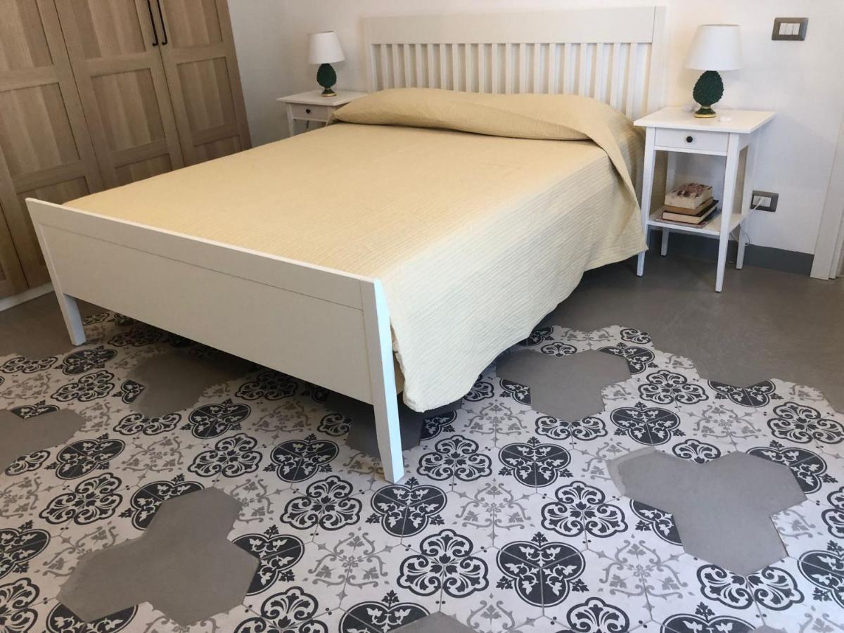 City Center Apartment Da Felu Палермо Екстериор снимка