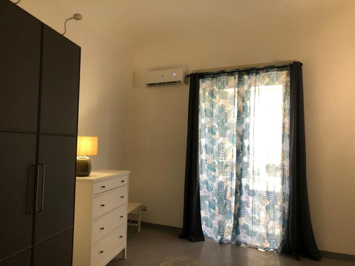 City Center Apartment Da Felu Палермо Екстериор снимка